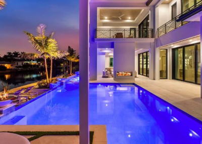 1990 7th St S sun shelf